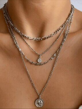 Silver layered necklace